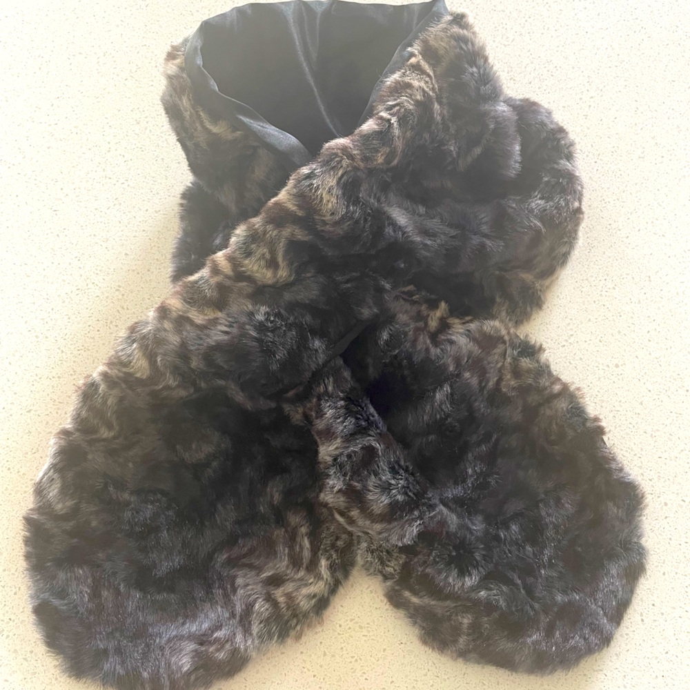 Cache scarf